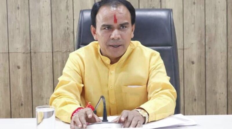 चार धाम तीर्थयात्रियों को मिलेगा मजबूत स्वास्थ्य कवच- डाॅ. धन सिंह रावत