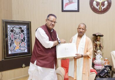 कृषि मंत्री गणेश जोशी ने उत्तर प्रदेश के मुख्यमंत्री योगी आदित्यनाथ से की शिष्टाचार भेंट