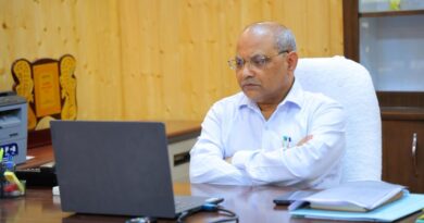 चारधाम यात्रा मार्गों पर एमआरपी से अधिक वसूली बर्दाश्त नहीं, होगी सख्त कार्रवाई : आयुक्त