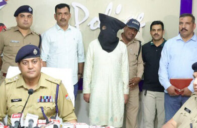 भय दिखाकर पूजा पाठ के नाम पर आभूषण ठगने वाला ठग बाबा आया दून पुलिस की गिरफ्त में