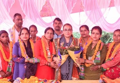 सोमेश्वर में जन मिलन कार्यक्रम, कई ग्रामीणों ने थामा भाजपा का दामन