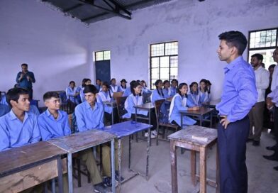 छात्रा से मारपीट के मामले में अतिथि शिक्षिका का अनुबंध समाप्त, डीएम ने दिए सख्त निर्देश