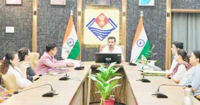 वन भूमि हस्तांतरण के लंबित प्रकरणों के निस्तारण में लाएं तेजी- जिलाधिकारी