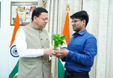 देहरादून : फ्लाइंग कार बनाने वाले रवि टमटा से मिले सीएम धामी, स्टार्टअप को सरकारी मदद के निर्देश