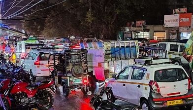 हल्द्वानी: बदला मौसम का मिजाज, तेज बारिश से जनजीवन प्रभावित, लगा लंबा जाम